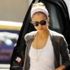 Jessica Alba fait le plein d'essence dans sa tenue du dimanche 