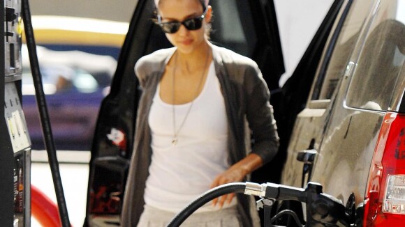 Jessica Alba-Calista Flockhart : Qui porte le mieux le look... pyjama ?