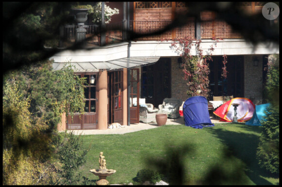 La demeure d'Angelina Jolie et Brad Pitt qu'ils louent à Budapest (Hongrie) le temps du tournage du premier film d'Angie (11/10/2010)