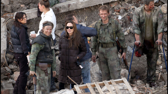 Angelina Jolie : Malgré le scandale, elle continue son film...