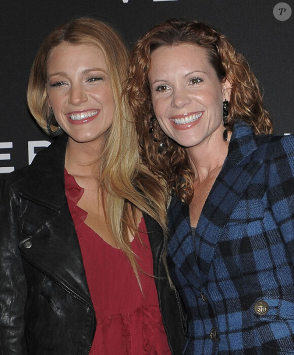 Blake Lively et sa soeur Robin lors d'une soirée de lancement d'un nouveau téléphone à New York le 20/10/10