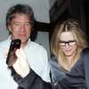 Michelle Pfeiffer et son mari David E. Kelley quittent le restaurant le 2 novembre 2010