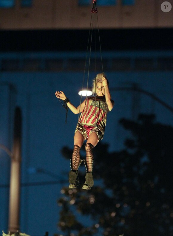 Kesha en plein tournage de son prochain clip We R Who We R, à Los Angeles le 2 novembre 2010