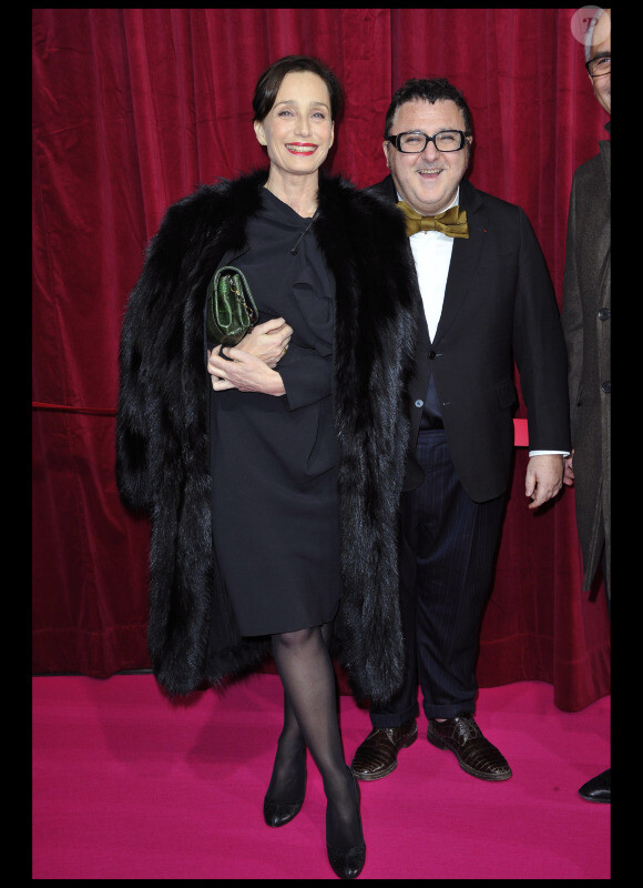 Le tapis rouge a été déroulé pour l'actrice Kristin Scott Thomas et le couturier Alber Elbaz le 10 novembre 2010 à Paris.