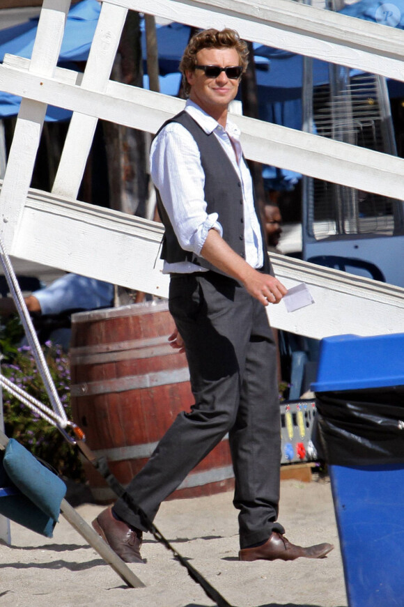 Simon Baker sur le tournage de la série The Mentalist (1er novembre 2010 à Los Angeles)