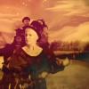 Annie Lennox dans un voyage de Noël épique dans le clip de God Rest Ye Merry, Gentlemen, extrait de son album A Christmas Cornucopia.