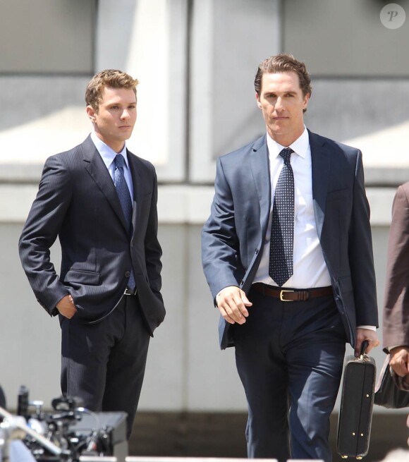 Matthew McConaughey et Ryan Phillippe sur le tournage de La Défense Lincoln, en juillet 2010.