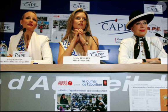 Elodie Gossuin, Sylvie Tellier et Geneviève de Fontenay en septembre 2002.