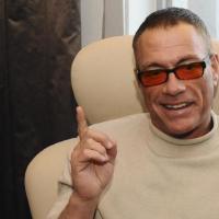 Jean-Claude Van Damme confie son dévouement pour... des chiens handicapés !