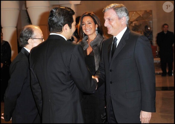 La 10e édition du Festival International du Film de Marrakech (FIFM) s'est ouverte avec magnificence vendredi 3 décembre 2010. Les couples ont notamment été éblouissants. Sidney Toledano et sa femme Katia accueillis par le prince Moulay.
