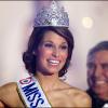 Laury Thilleman est la nouvelle Miss France. Elle s'est rapidement mise dans le bain avec une première conférence de presse.