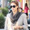 Jessica Alba dans les rues de Los Angeles le 8/12/10