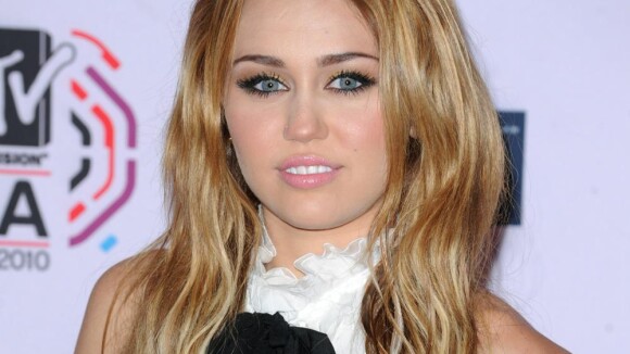 Miley Cyrus : Le FBI lui confie une mission très particulière...