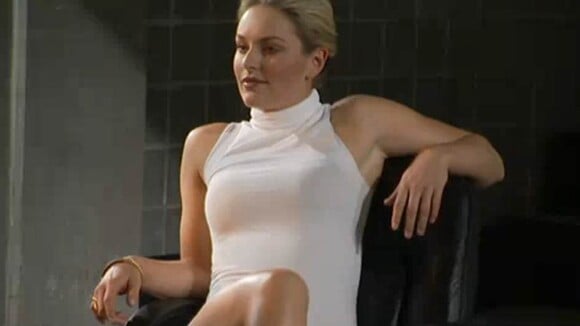 Quand la sexy Lindsey Vonn se prenait pour Sharon Stone dans "Basic Instinct" !