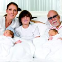 Céline Dion réunit son mari René et leurs trois enfants pour de tendres voeux !