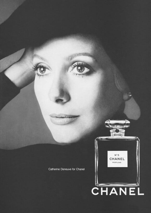 Catherine Deneuve pour la campagne Chanel N°5. 1972