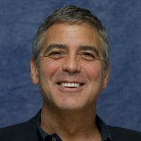 George Clooney plongé dans une enquête sur une série de meurtres...