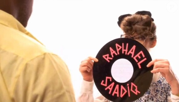 Raphael Saadiq annonce la parution de son nouvel album, Stone Rollin, à paraître le 23 mars 2011, avec le single Radio - une bonne dose de rock'n'roll old-fashioned servie avec un clip vintage-futuriste à souhait !