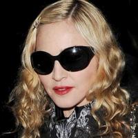 Madonna : Sortie nocturne en femme fatale avec un beau Français...