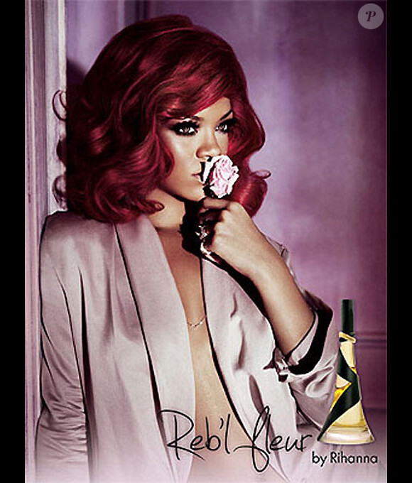 Rihanna sort son parfum Reb'l Fleur en février 20141