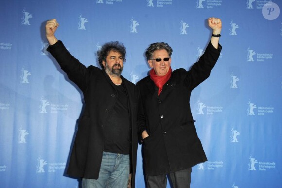 Benoît Delépine et Gustave Kervern, auteurs et réalisateurs de Aaltra, Avida, Louise-Michel et Mammuth, ont reçu le Prix Henri-Jeanson, à Paris, le 12 janvier 2011.