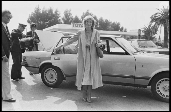 Susannah York arrive au festival de Cannes 1979 ou elle est membre du jury
