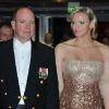 Charlene Wittstock et le prince Albert - La sirène est vêtue en Armani. 19/11/2010