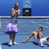 Le 21 janvier 2011, Novak Djokovic se ressourçait avant d'entamer les choses très sérieuses à l'Open d'Australie : quelques heures après sa victoire sur Troicki, il s'éclatait avec la belle danseuse Kym Johnson de Dancing with the stars.