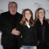 Jean-Pierre Castaldi entouré de son épouse et de leur fille lors du 90e Prix d'Amérique Marionnaud à Vincennes le 30 janvier 2011
