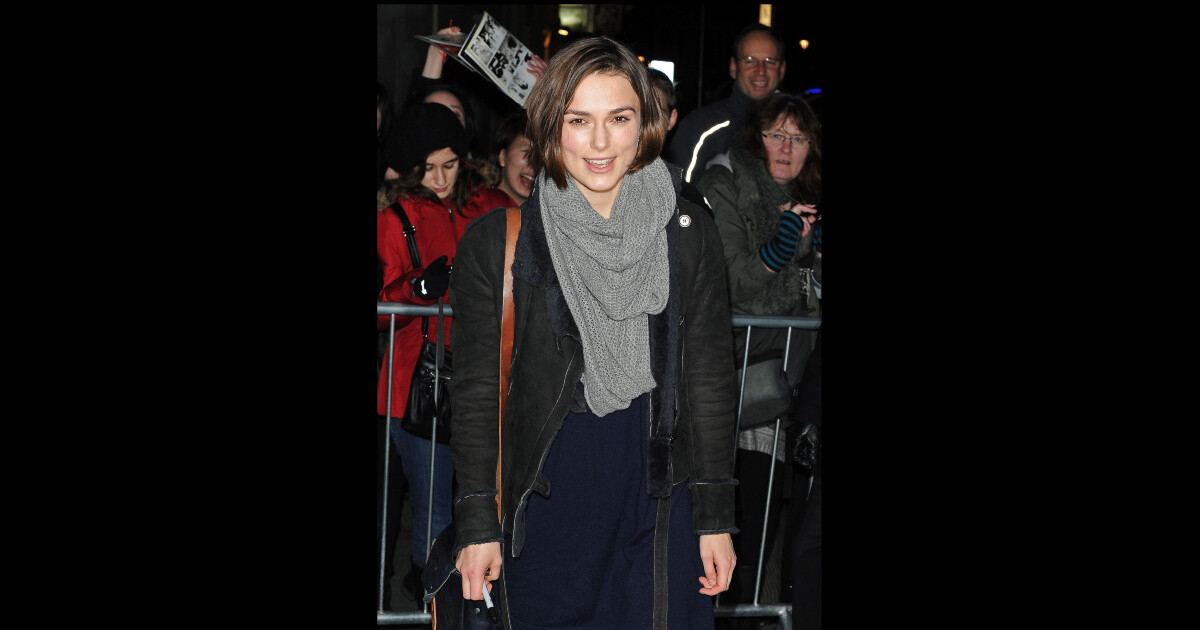 Keira Knightley : 25 ans et millionnaire, sa mère choisit sa garde-robe !