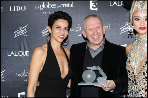 Farida Khelfa et JPG à la cérémonie des Globes de Cristal 2011, le 7 février 2011.