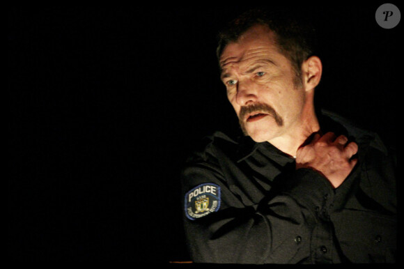 Bruno Wolkowitch sur les planches du théâtre de La Pépinière, à Paris, dans la pièce Pluie d'enfer. 7/02/2011