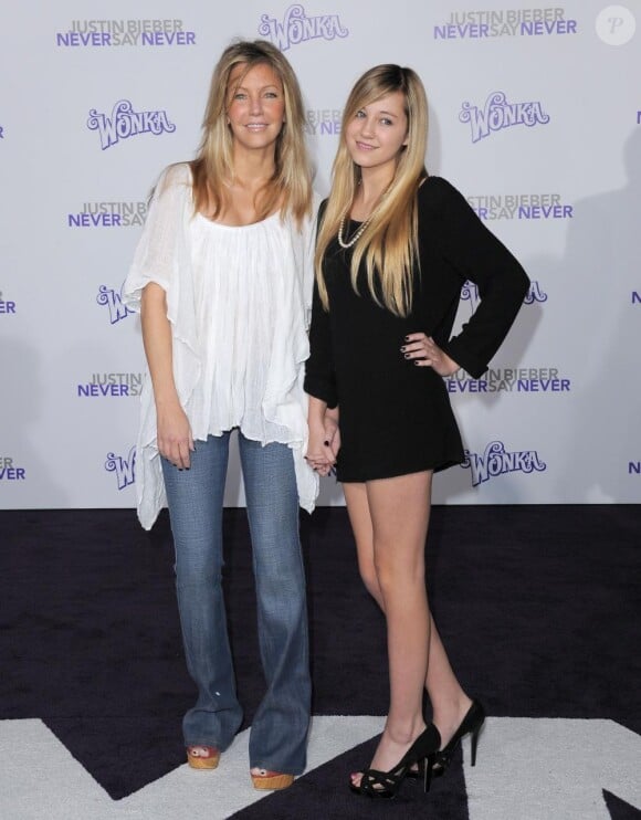 Heather Locklear et sa fille Ava Sambora à la première du biopic de Justin Bieber, Never Say Never, au Nokia Theatre à Los Angeles, le 8 février 2011