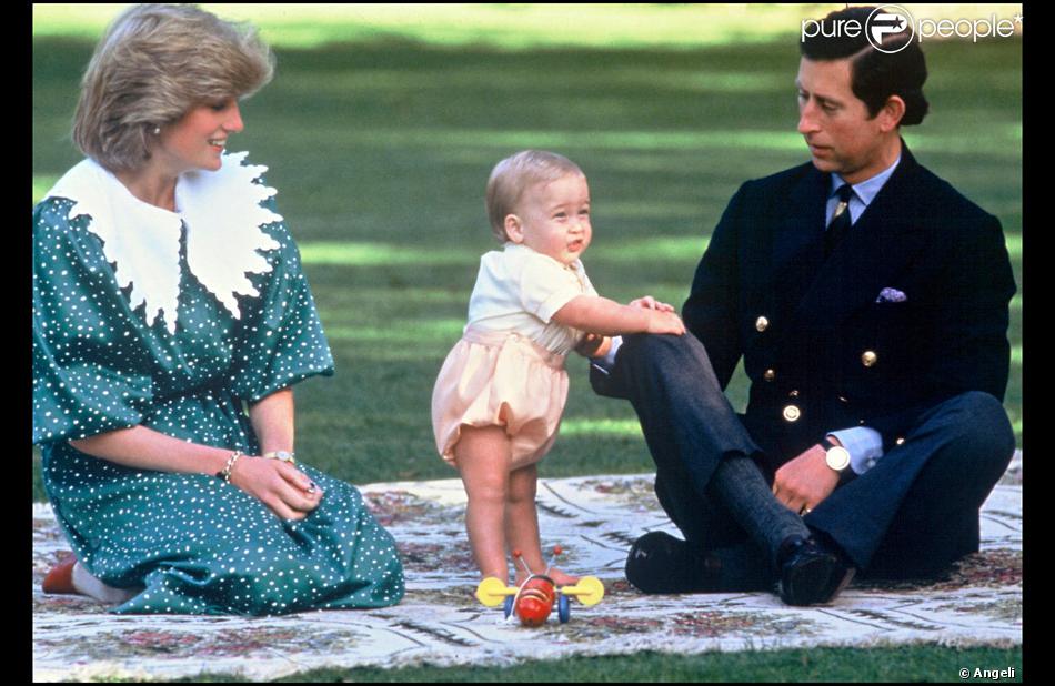 Le Prince William d'Angleterre à 7 mois - Purepeople