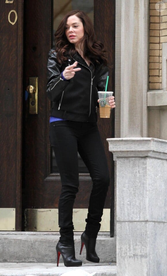 Rose McGowan sur le tournage de New York Unité Spéciale à New York, le 14 février 2011.