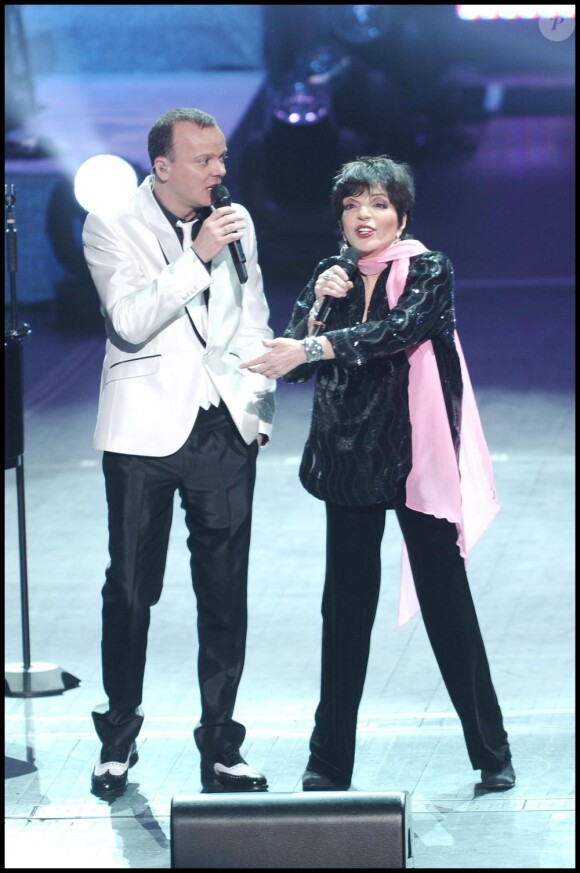 Gigi D'Alessio lors de son concert de la St Valentin, le 14 février 2011 à New York - ici avec Liza Minnelli 