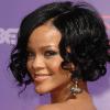 Rihanna : version courte et bouclée en juin 2007