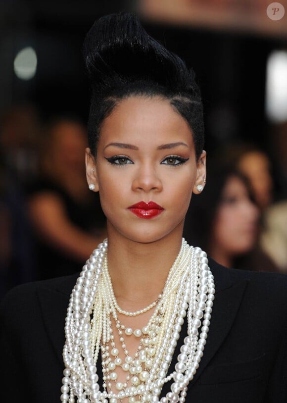 Rihanna : parfaite en Alexander McQueen en mai 2009