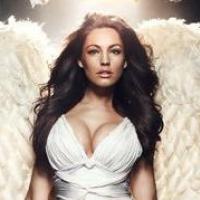 Kelly Brook : Un ange sexy tout droit descendu du paradis...