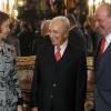 La reine Sofia et le roi Juan Carlos reçoient le président israélien Shimon Peres au palais de Zarzuela à Madrid, le 21 février 2011.