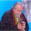 Michael Lonsdale reçoit le César du Meilleur second rôle masculin pour son personnage dans Des Hommes et des Dieux, lors de la 36e nuit des César, vendredi 25 février 2011.