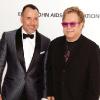 Elton John et son mari David Furnish à la 19ème édition de la Elton John AIDS Foundation organisé à Los Angeles, le 27 février 2011.