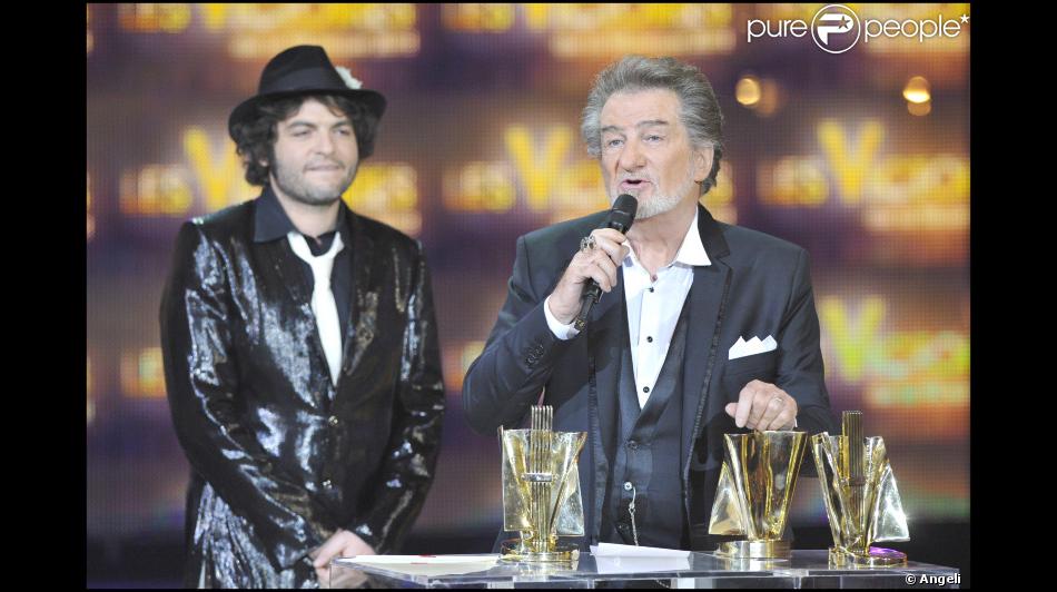 Matthieu Chedid Et Eddy Mitchell Sur La Scene Du Palais Des Congres De Paris Pour La Victoires De La Musique 2011 Mardi 1er Mars Purepeople