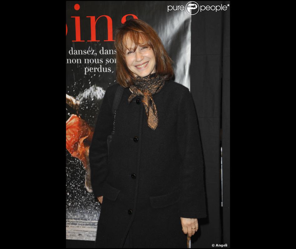 Nathalie Baye lors de l&#039;avant-première du film Pina au théâtre de la Ville à Paris le 2 mars 2011