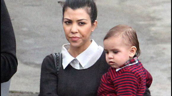 Kourtney Kardashian refuse de décrocher un sourire... même pour son fils !