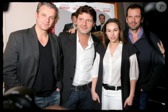 Philippe Lellouche, Vanessa Demouy, Christian Vadim et David Brécourt lors d'une représentation du Jeu 2 la vérité, en 2008.