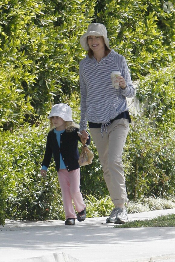 Marcia Cross et sa petite Savannah... mais où est Eden ? (13 mars 2011,  Los Angeles)