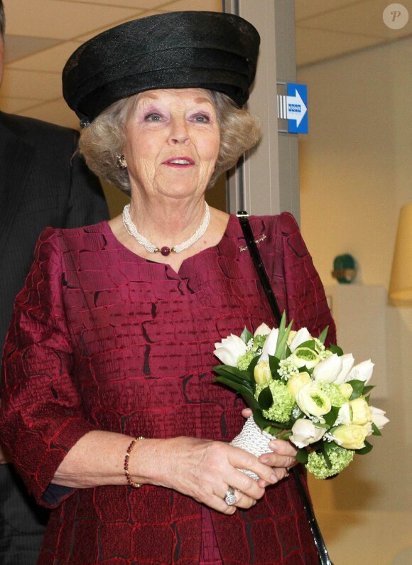 Beatrix des Pays-Bas à La Haye le 16 mars 2011, pour l'inauguration d'un centre médical.