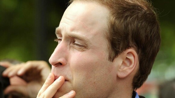 Le prince William constate les dégâts, pendant qu'Harry se rapproche de Kate...