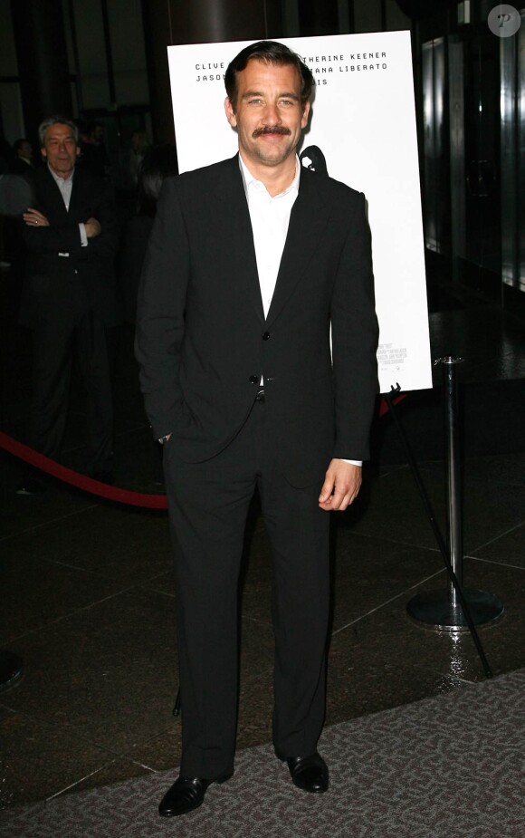 Clive Owen lors de l'avant-première de Trust, au DGA Theatre, à Los Angeles, le 21 mars 2011.